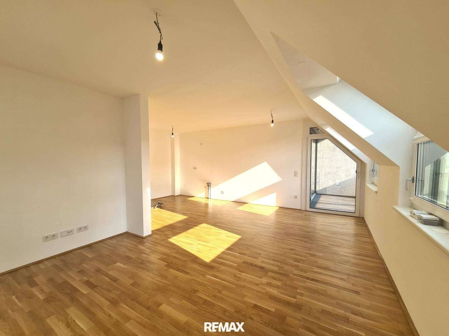 Dachgeschosswohnung Erstbezug mit Loggia nahe AKH