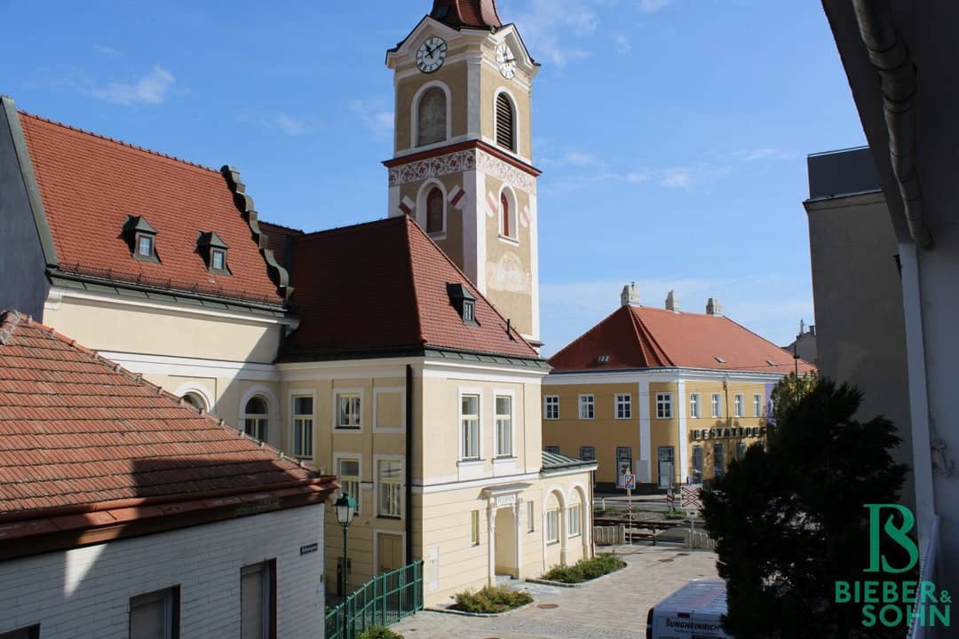 Wohnung Loggia Möbliert im ersten Stock