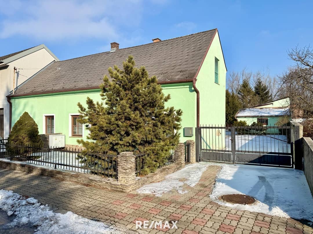 Einfamilienhaus in Zillingdorf-Bergwerk mit Garten und Nebengebäuden