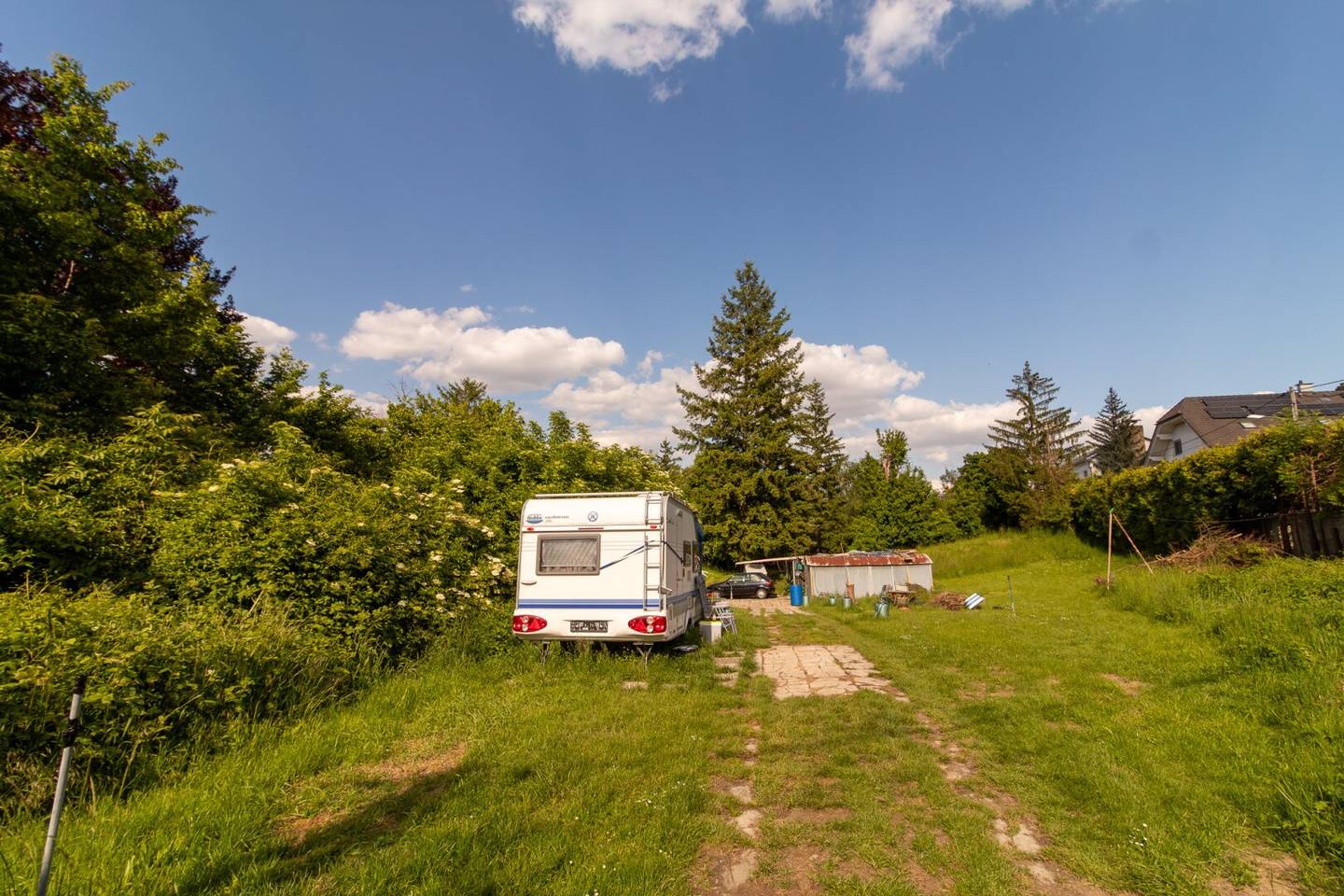 Sonniges Baugrundstück mit Grünblick in Klosterneuburg