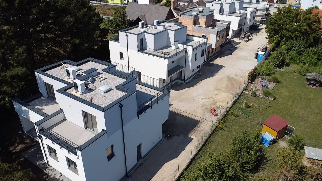 Moderne Doppelhaushälfte in Landegg bei Pottendorf mit Garten