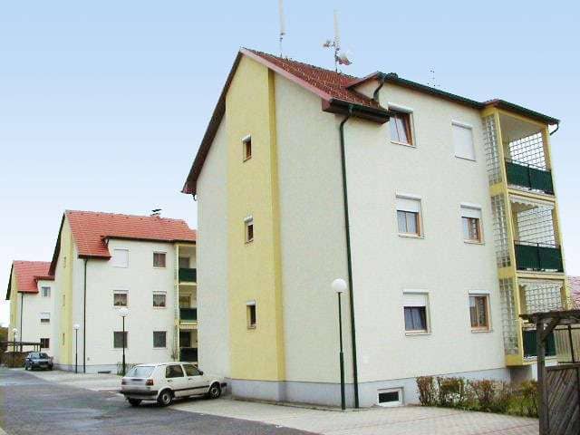 Wohnung ruhige Lage auf Anhöhe mitten im Grünen