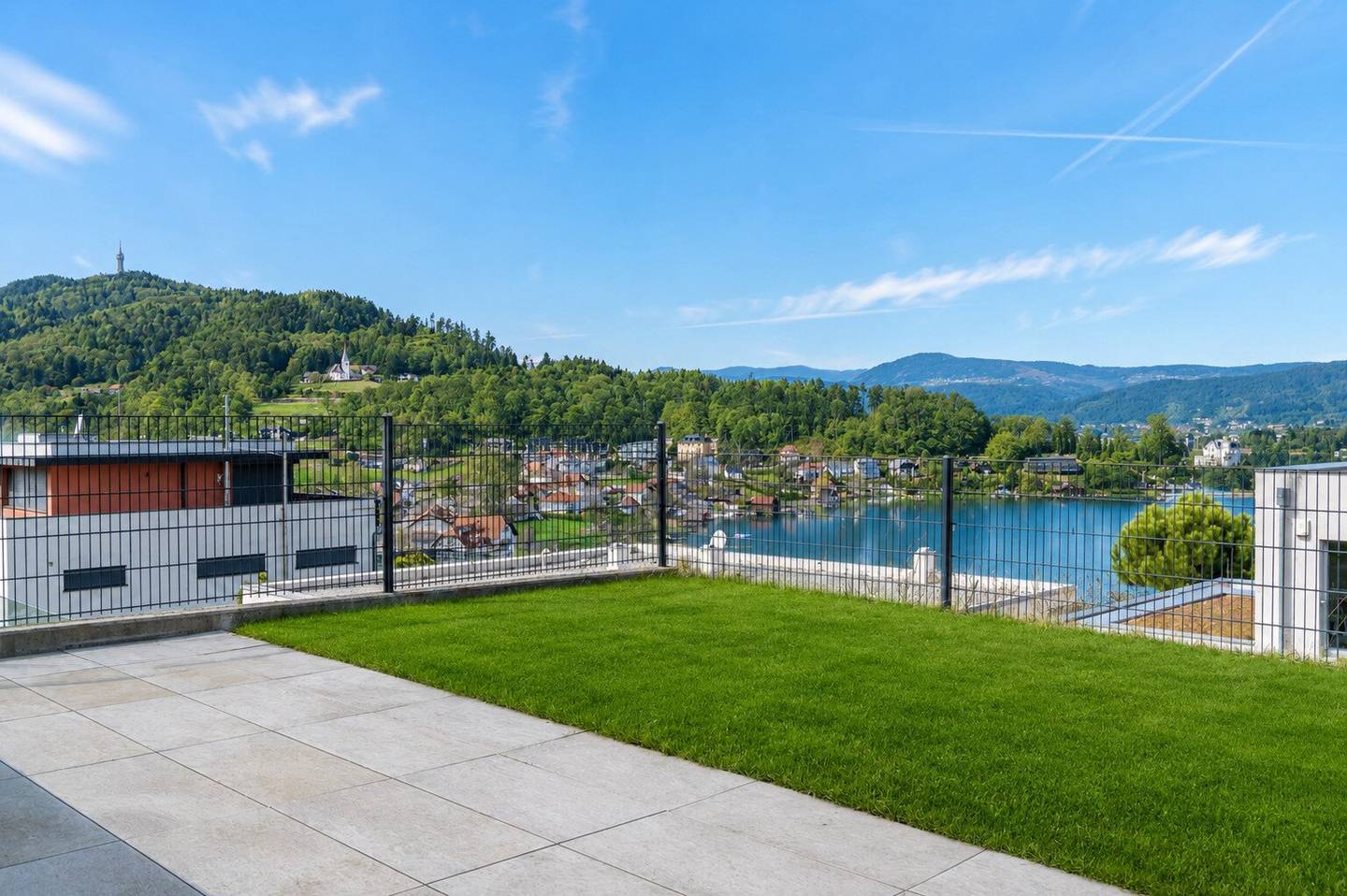 Lake view apartment with lake access and terrace