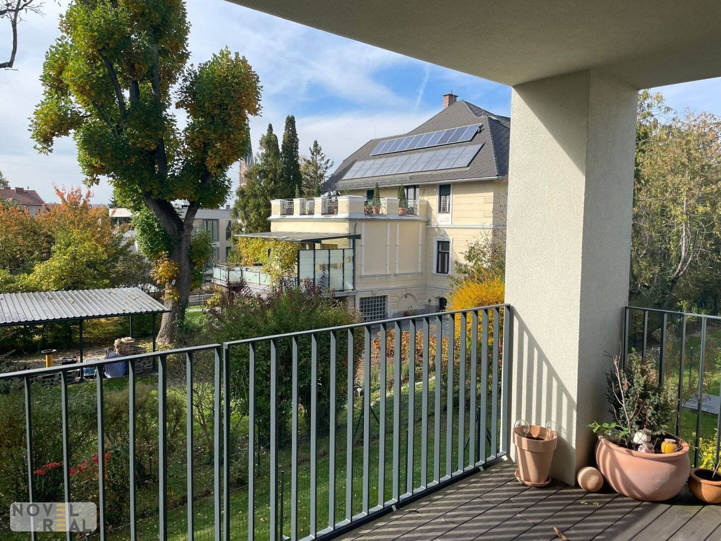 Ruckerlberg apartment with large balcony