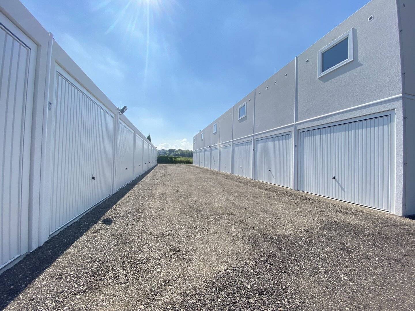 Garagenpark in Schwertberg: 44 Garagen & Storage Boxen, Neubau 2020