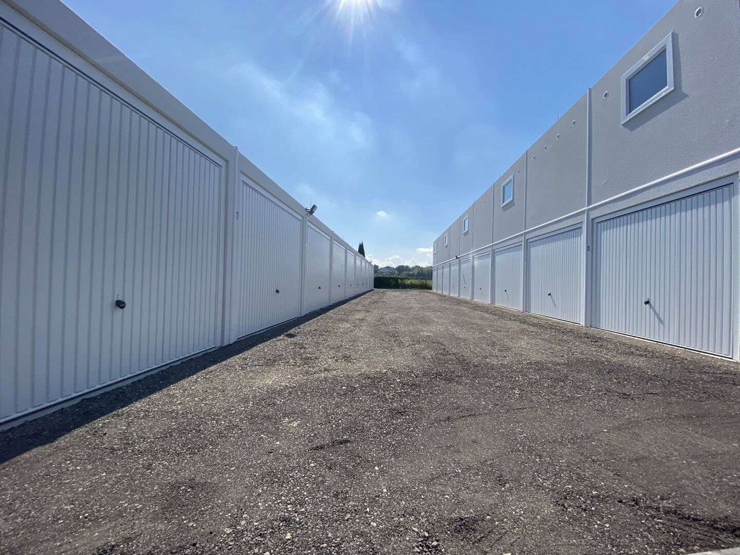 Garagenpark in Schwertberg: 44 Garagen & Storage Boxen, Neubau 2020