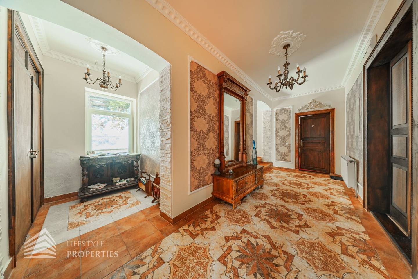 Historisches Hotel mit Erweiterungspotenzial