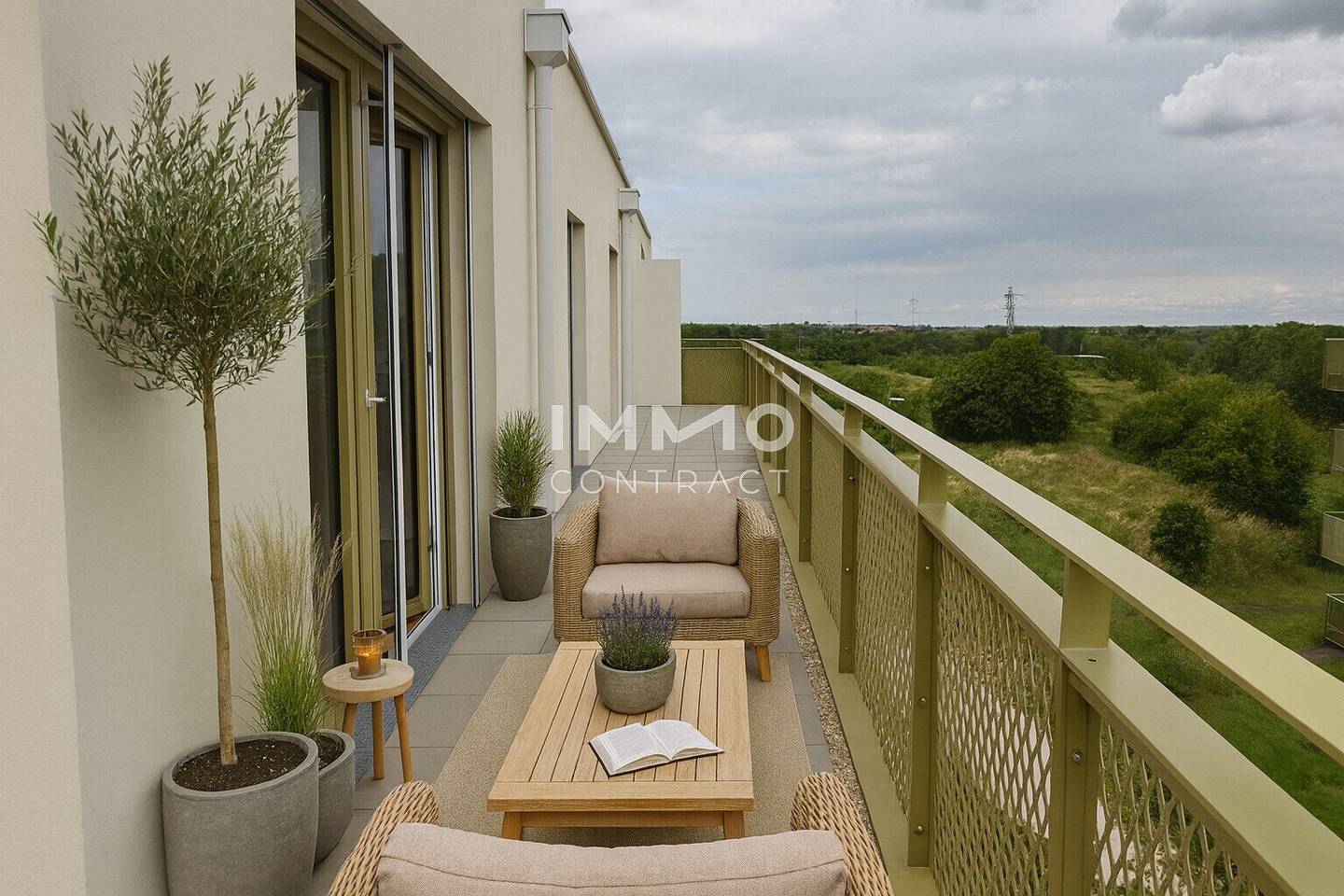Newly built first occupancy apartment with panoramic view and balcony