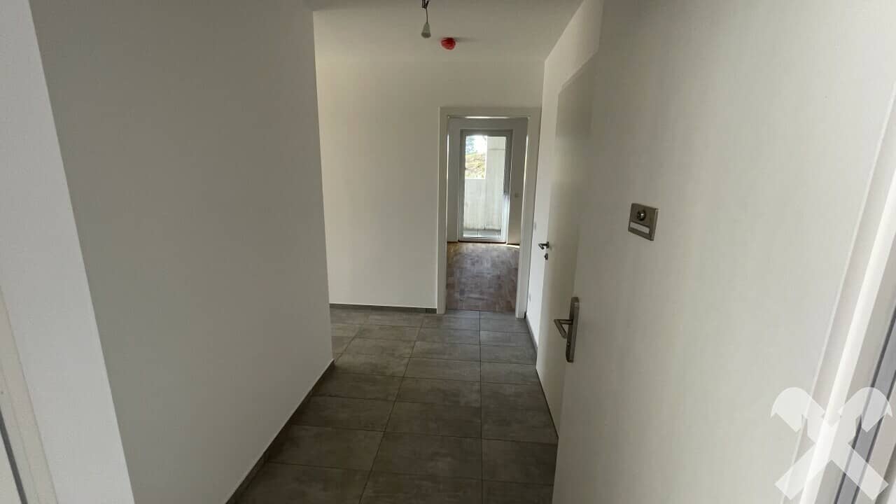 Ground floor apartment with large garden and view
