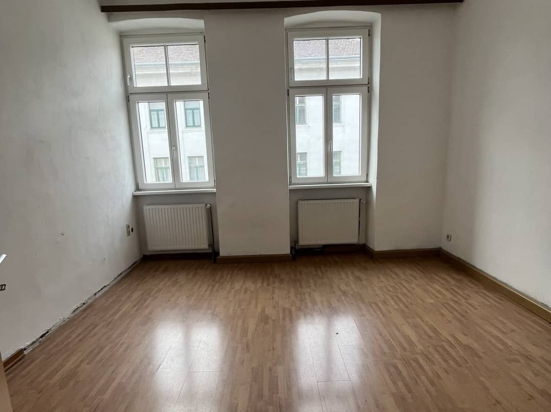 Wohnung im Gründerzeithaus mit Aufzug und Parknähe