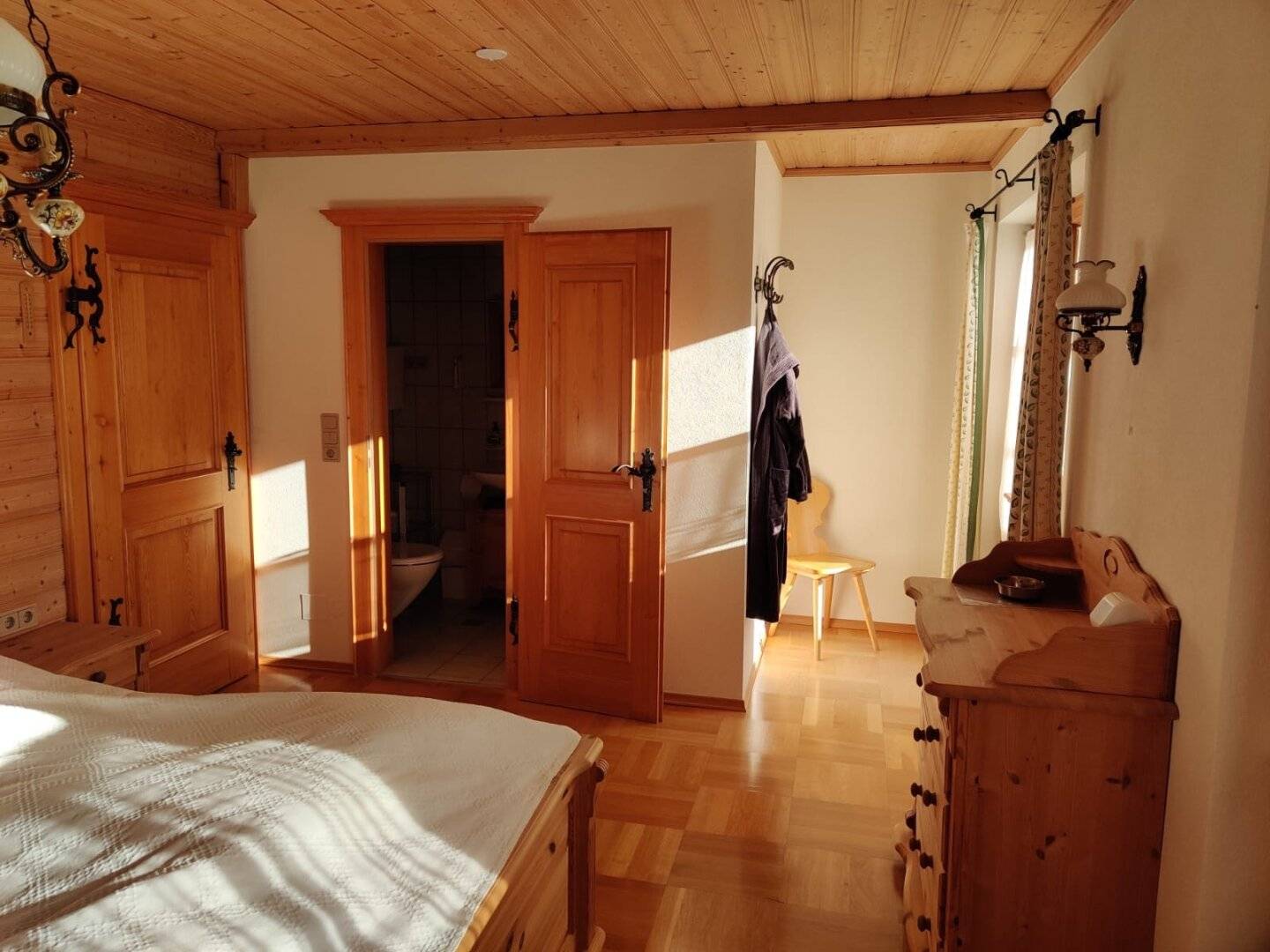 SCHLADMING-UNTERTAL: WUNDERSCHÖNES EIN- UND MEHRFAMILIENHAUS MIT ZWEITWOHNSITZ-WIDMUNG!