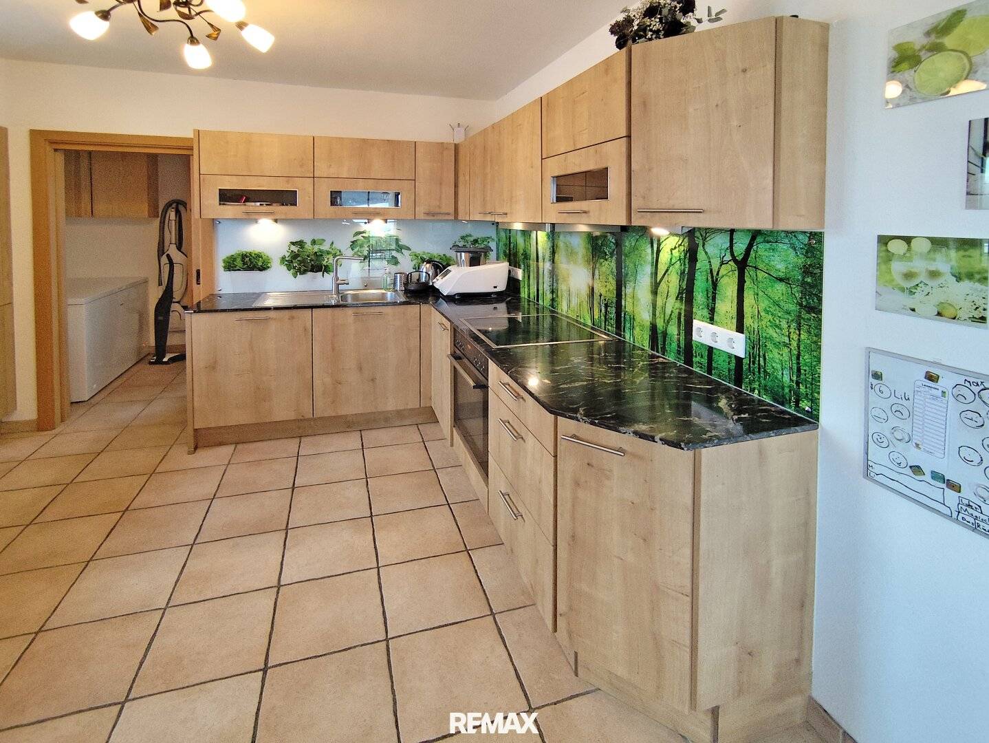 Modern single-family house with a granny flat, pool and high-quality fittings in Eggelsberg near Salzburg