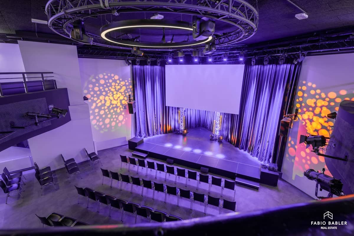 Stilvolle Location für Events & Eigennutzung samt Eigentumswohnung in Top-Lage