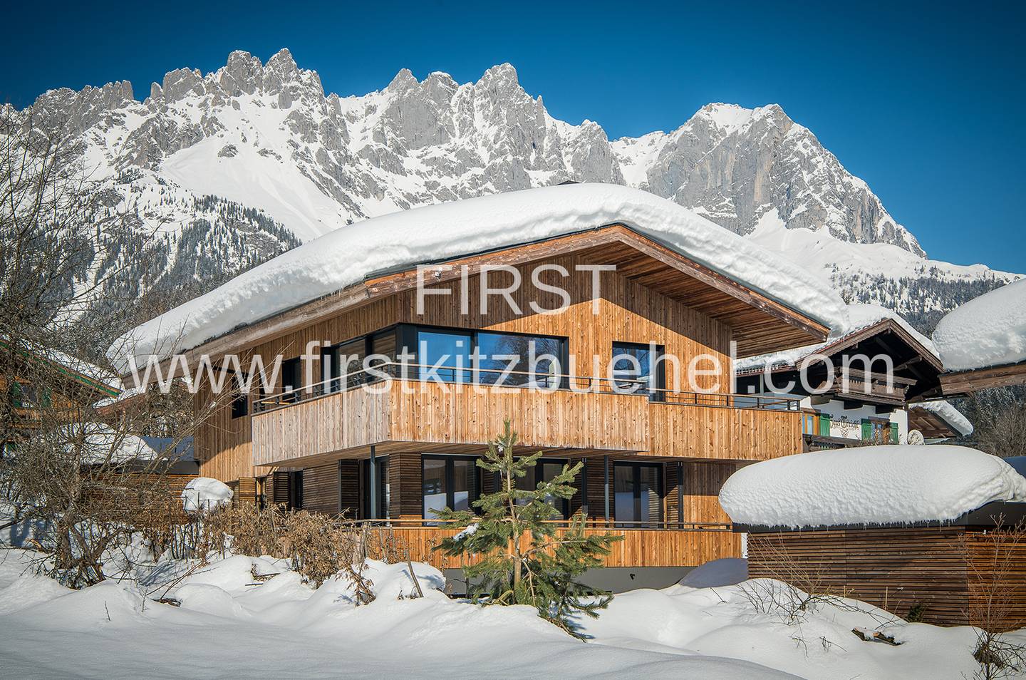 Chalet in Going am Wilden Kaiser mit Wellnessbereich und Bergblick