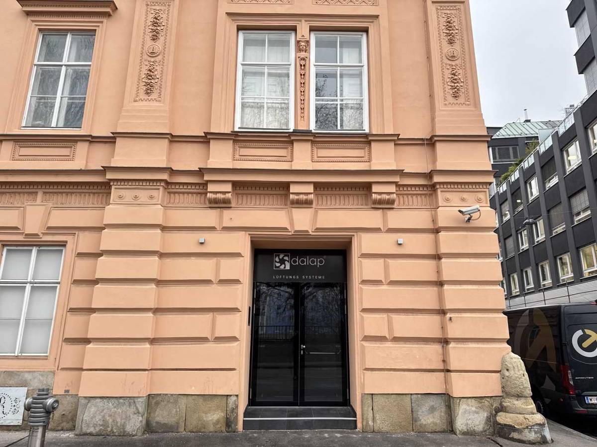 Gewerbefläche 49 m² im Roberthof, straßseitiger Zugang, 2 Bezirk Wien