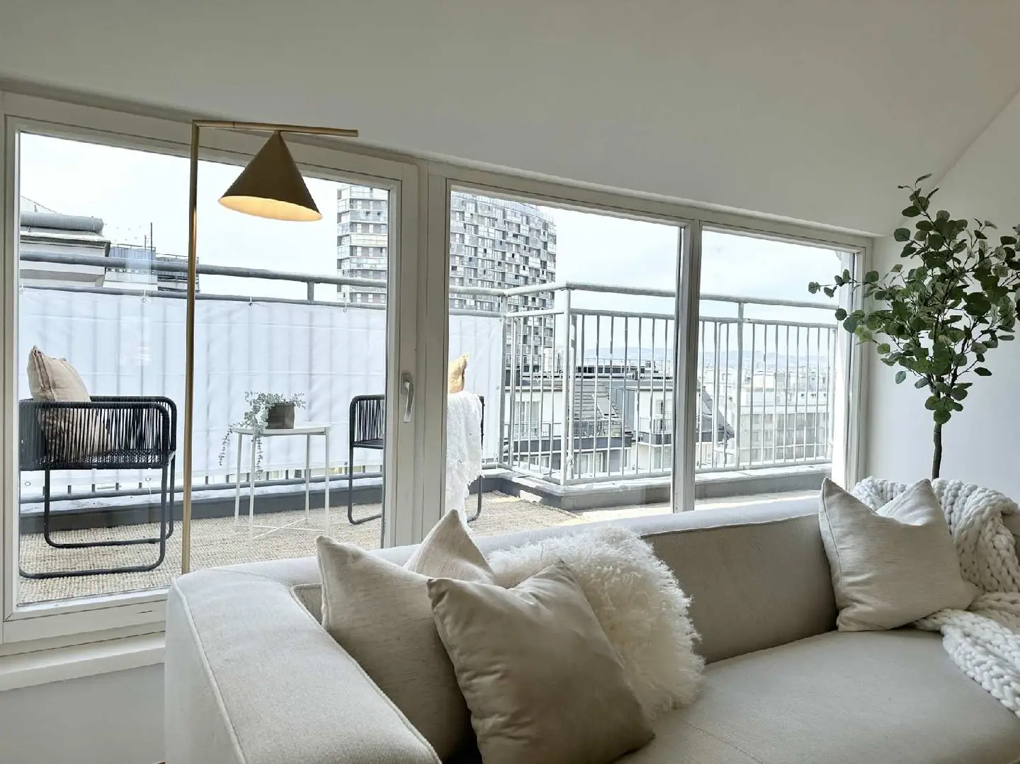 Dachgeschosswohnung mit Terrasse am Wienerberg