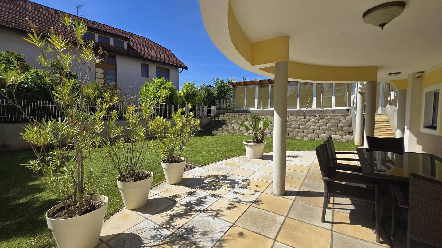 Haus in Lanzendorf mit Pool & Sauna