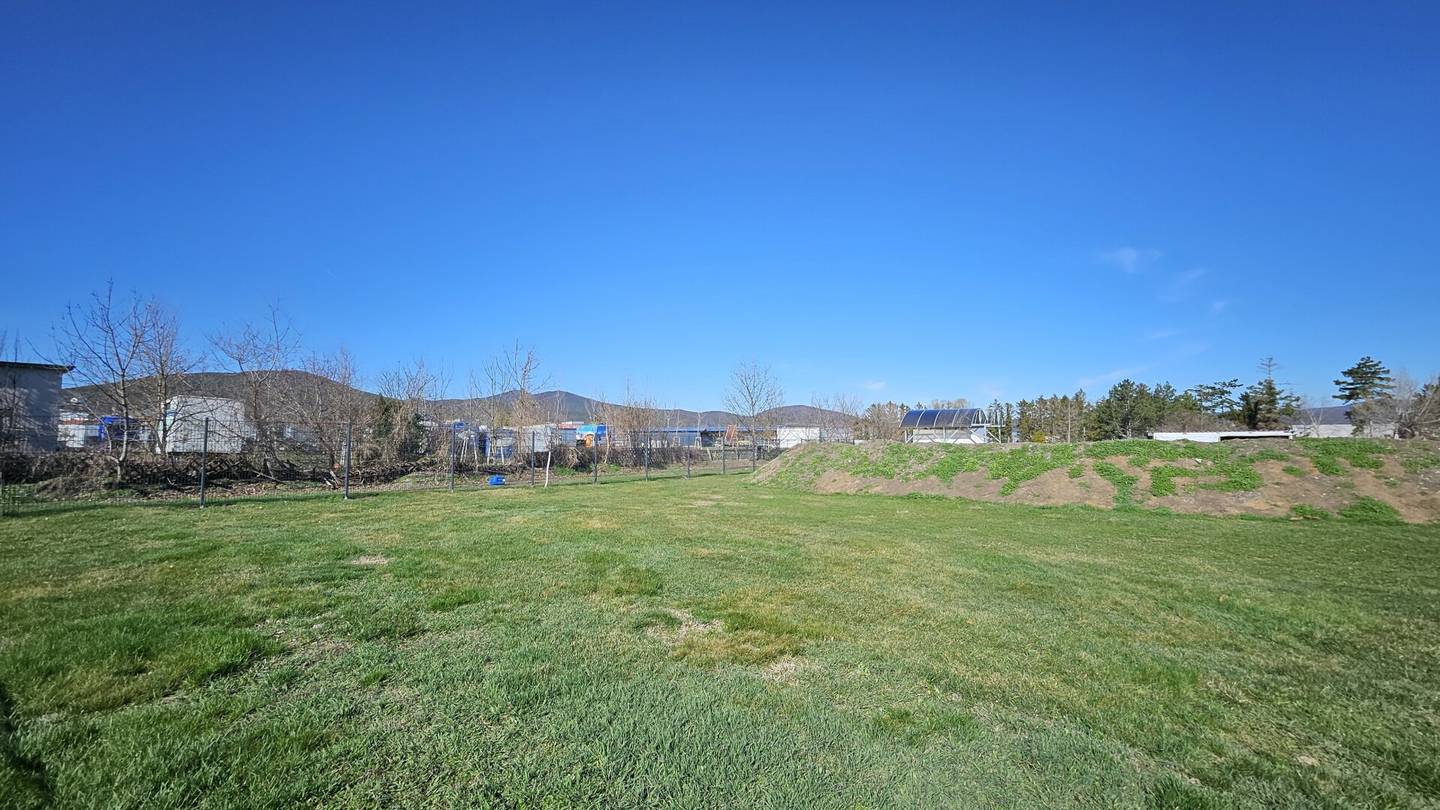 Dreamlike building plot in Bad Vöslau, your own home awaits you! 350,000 €