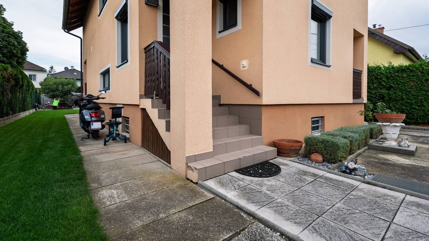 Neuwertiges Einfamilienhaus in Donaustadt mit Smarthome & Balkon