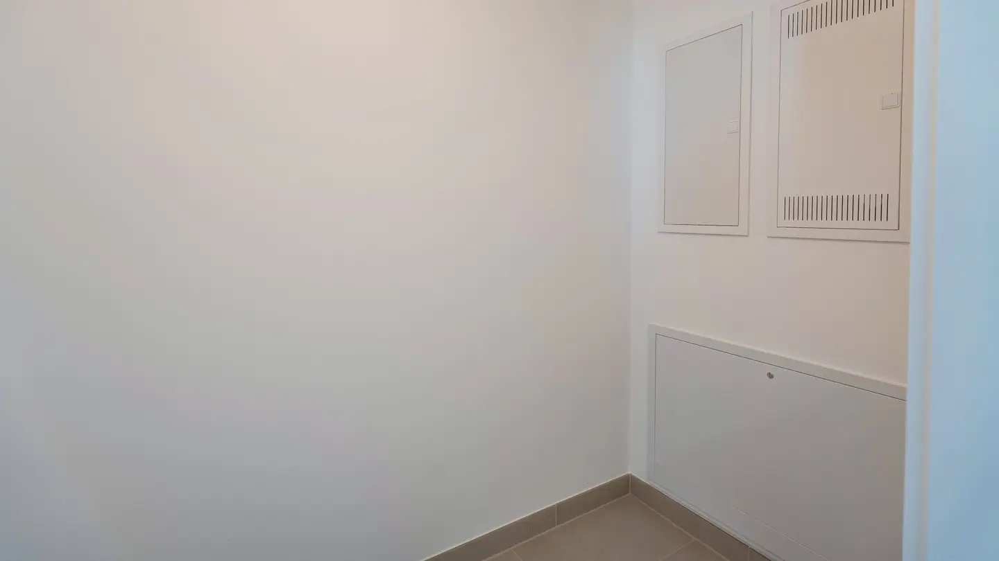 Neubau Wohnung Erstbezug mit Loggia nahe Bahnhof