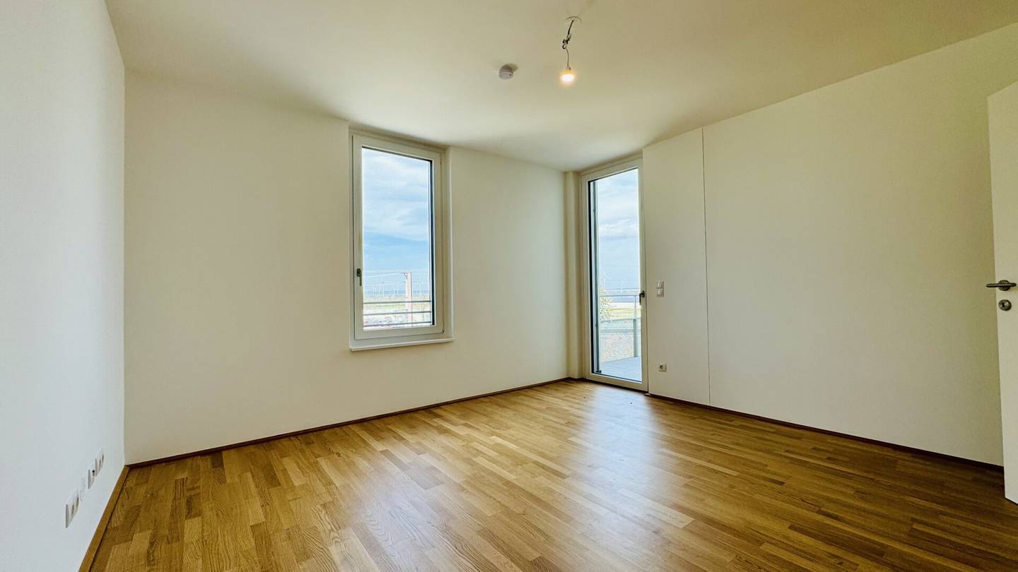 Dachgeschosswohnung Erstbezug mit Balkon und Terrasse