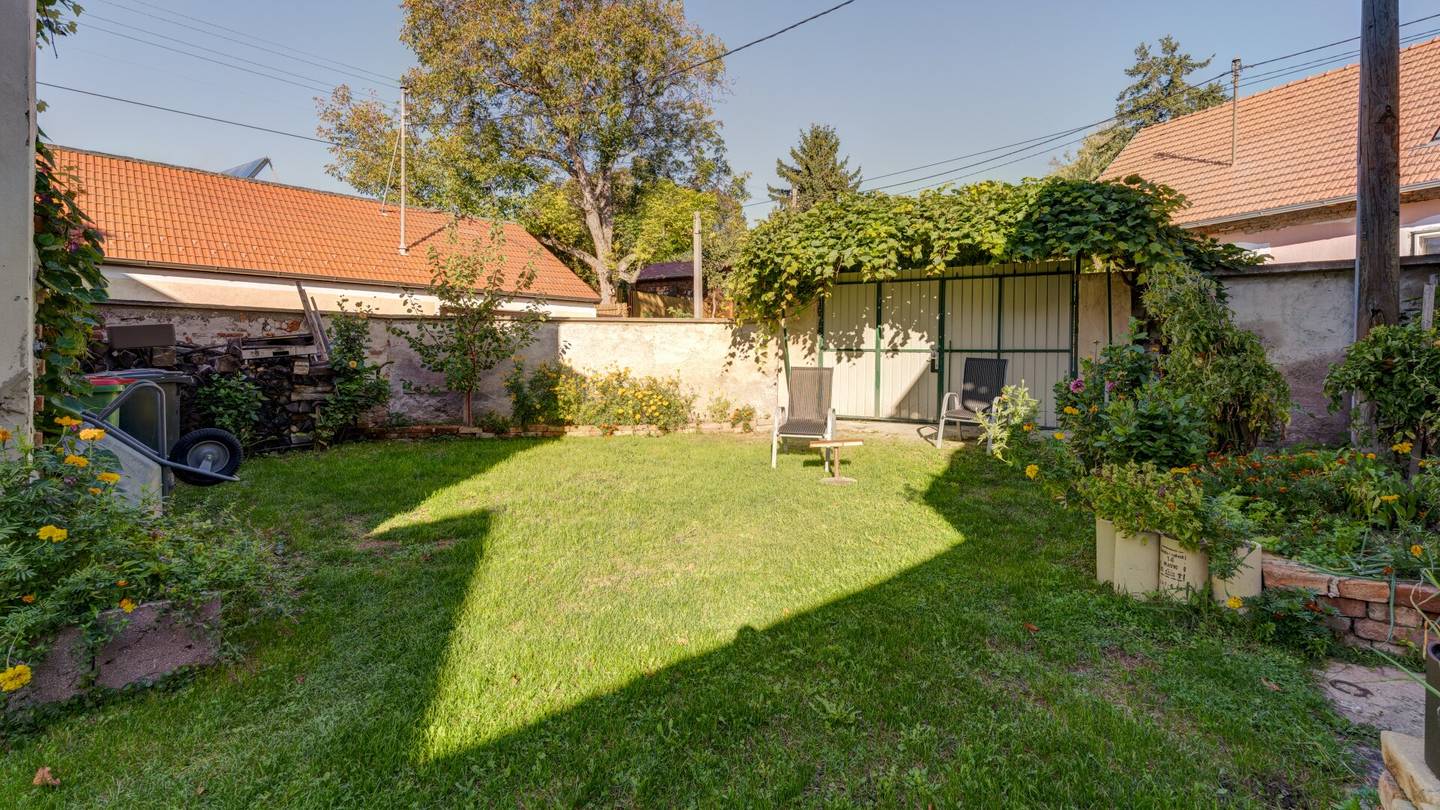 Haus in Klein-Harras: modernisiertes Einfamilienhaus, 170 m² Wohnfläche