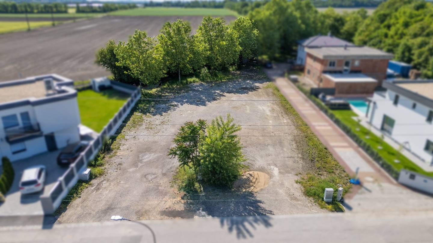 Grundstück B  - aufgeschlossen - Baubewilligt