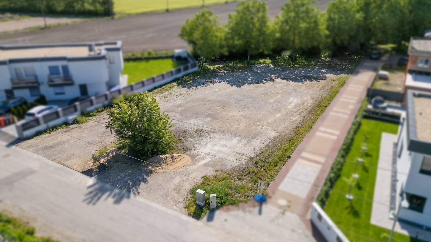 Grundstück B  - aufgeschlossen - Baubewilligt