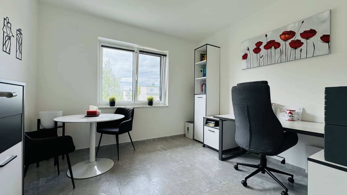 Shared Office in Bahnhofsnähe in Gänserndorf, 15 m², 2 Bäder, 20 €/m²
