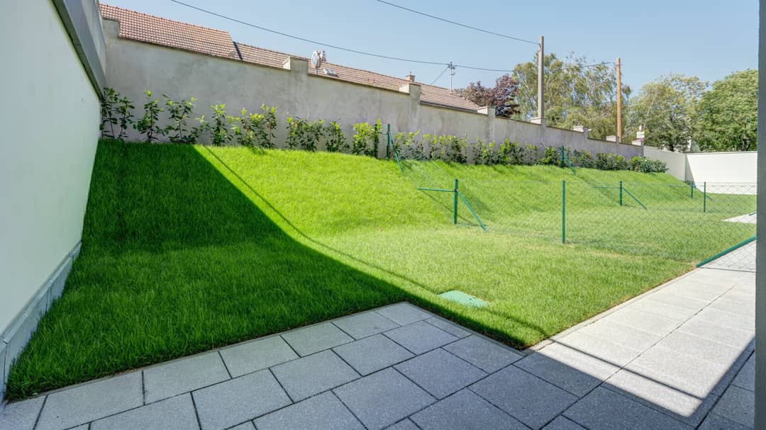 Erstbezug Wohnung im Grünen mit Garten und Terrasse
