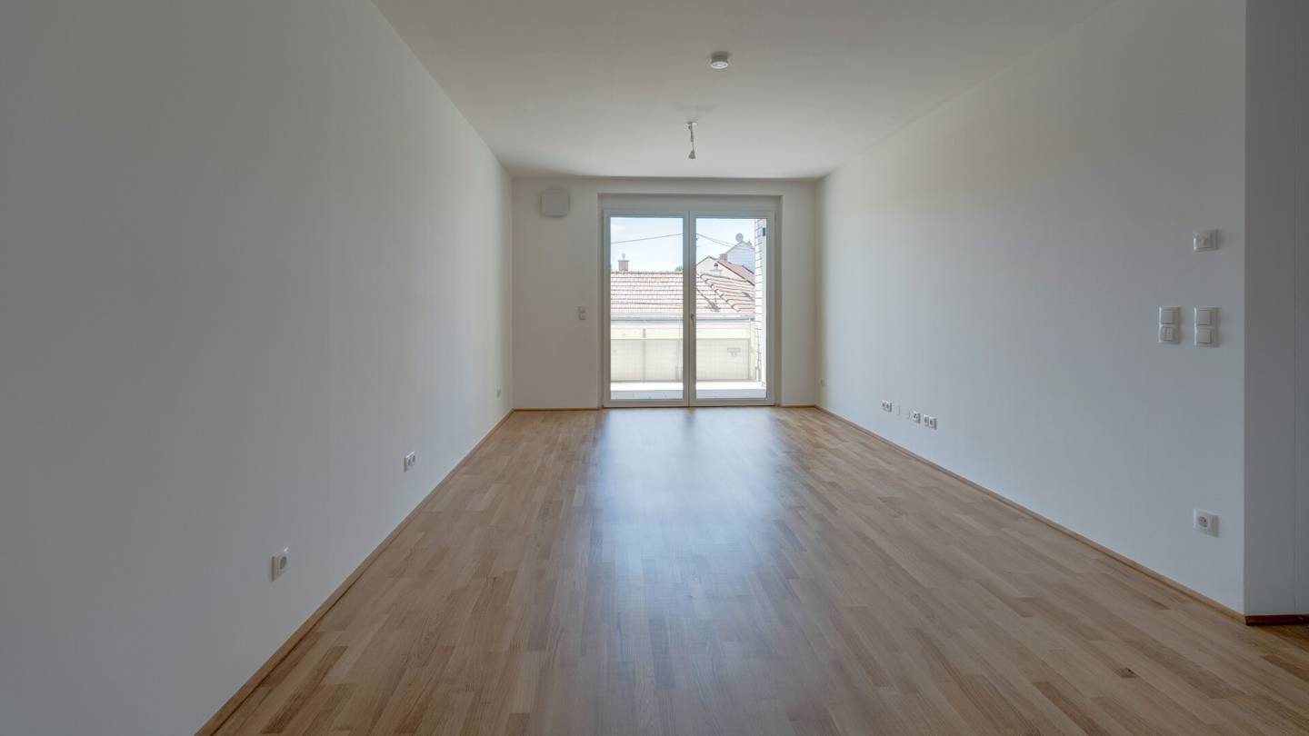 Erstbezug Neubauwohnung nahe Bahnhof mit Loggia