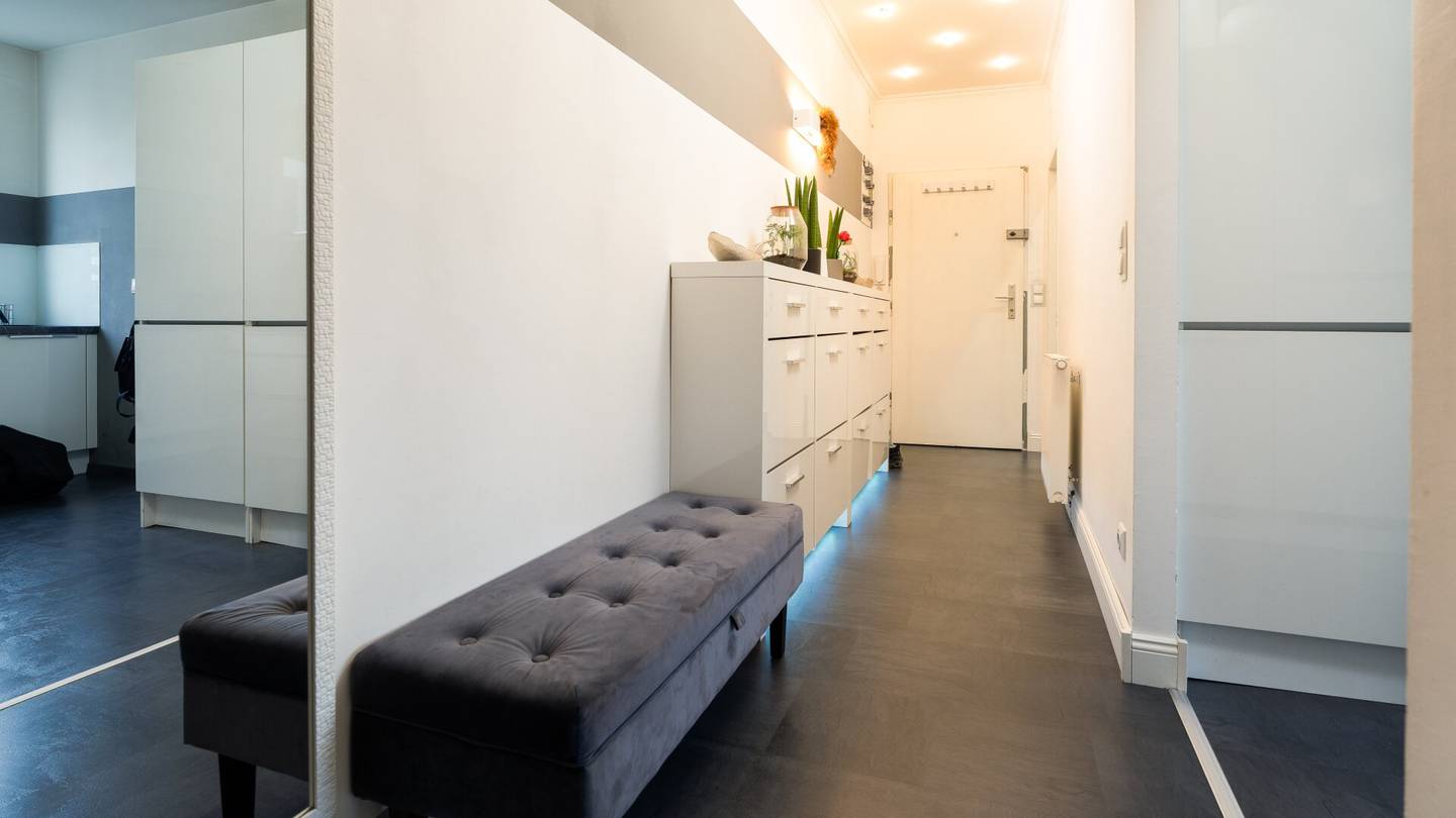 NEW PRICE ! Well laid-out 2.5-room apartment in 1210 Vienna Balcony
