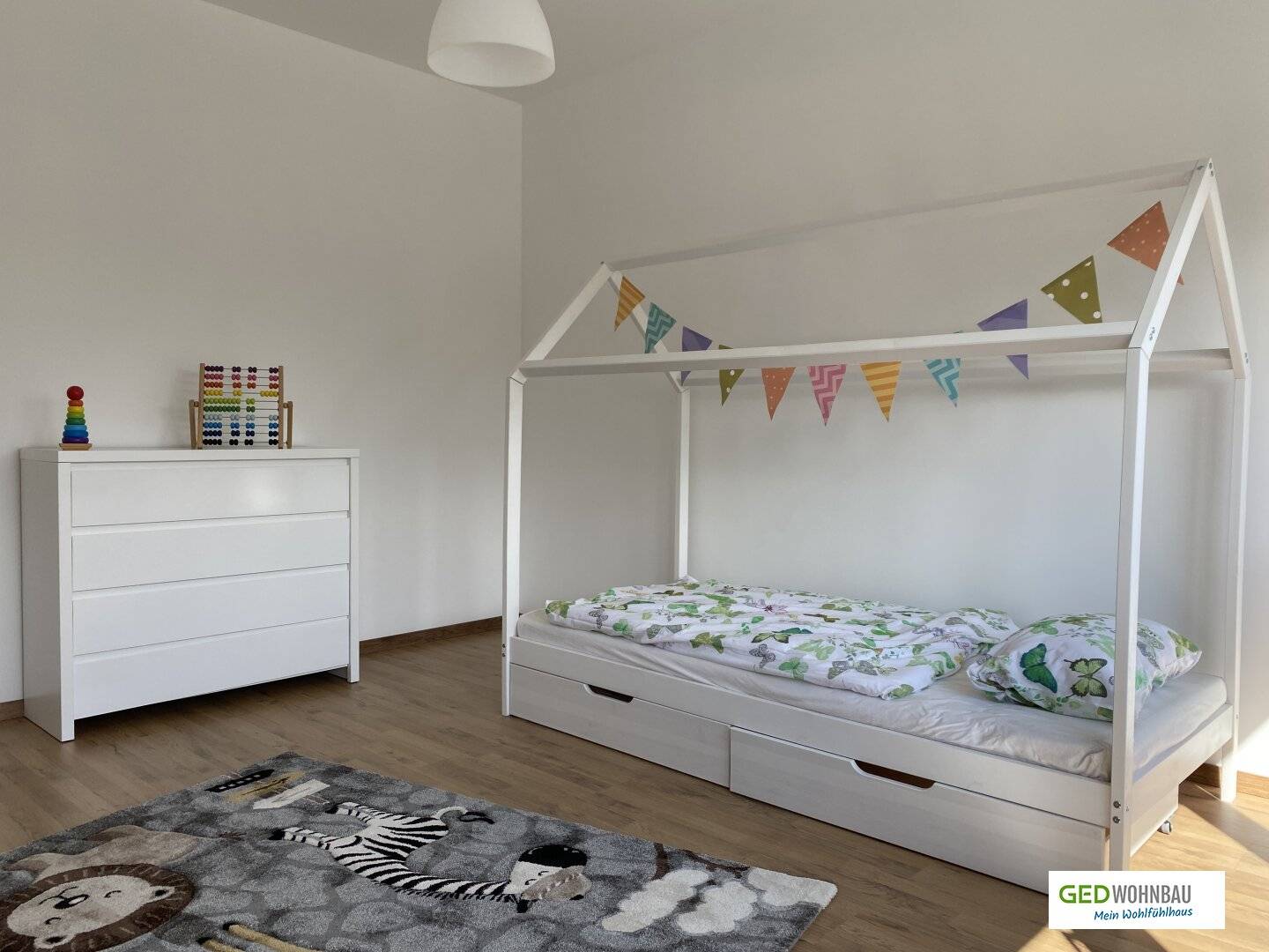Neubau-Doppelhaushälfte in Königstetten – 4 Zimmer, 102 m² Garten