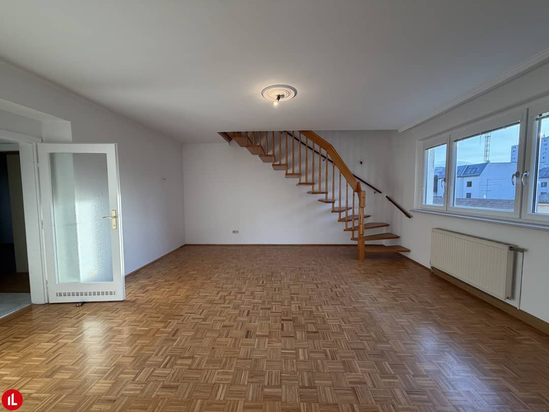 Maisonette in Schwechat city center with two balconies