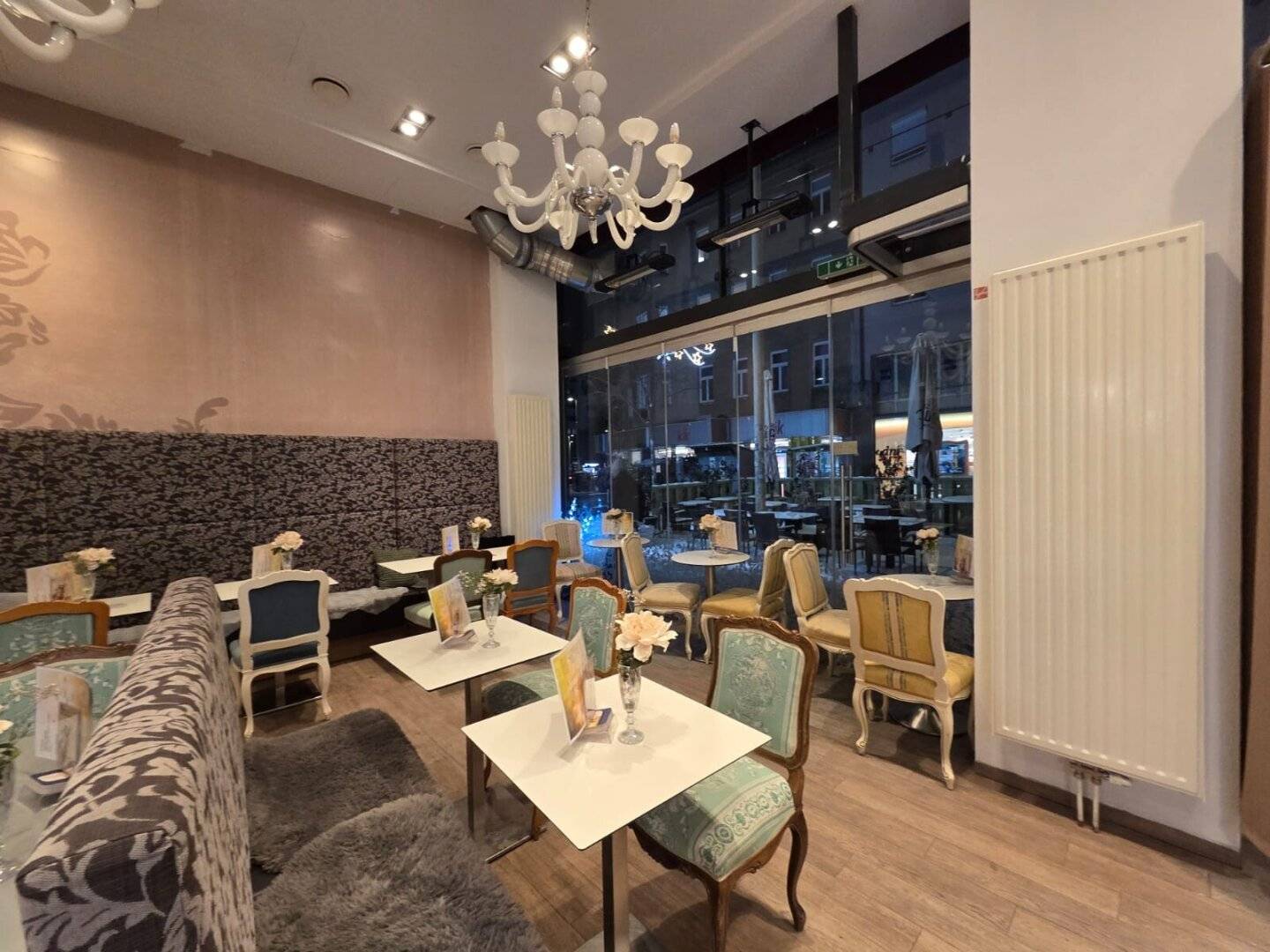 Opportunity No takeover fee Pedestrian zone Large garden Cafe Pastry shop Bistro Gastrotel Immobilien