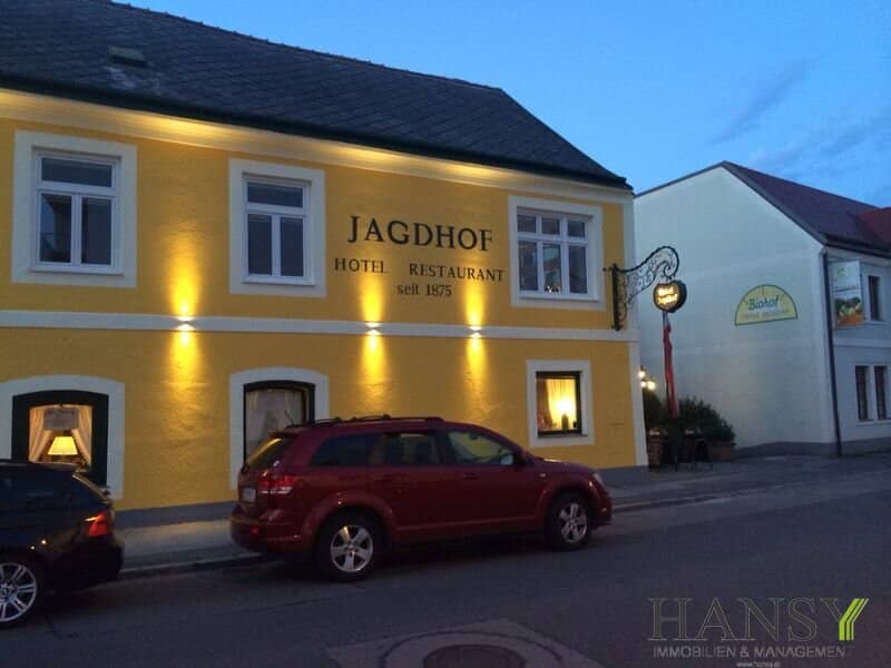 Top Hotel in Guntramsdorf, 35 Zimmer, modernisiert, großer Garten, 1105 m² Fläche!