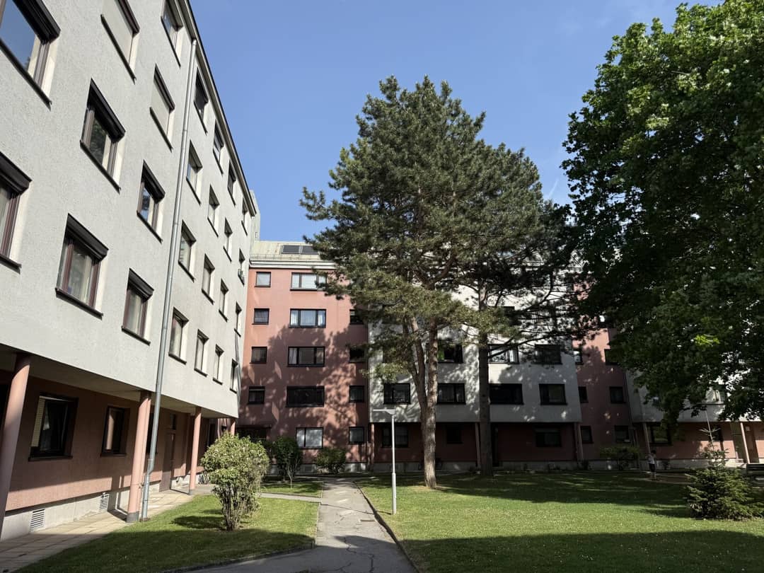 Dachgeschosswohnung Generalsanierte mit Lift Zentrallage