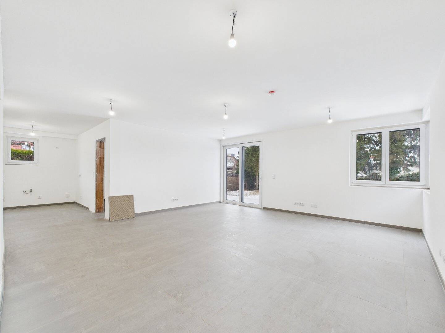 98 m² commercial space on the ground floor | First occupancy