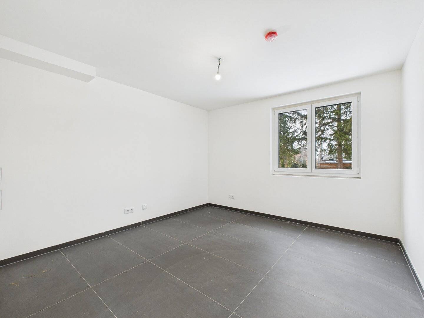98 m² commercial space on the ground floor | First occupancy