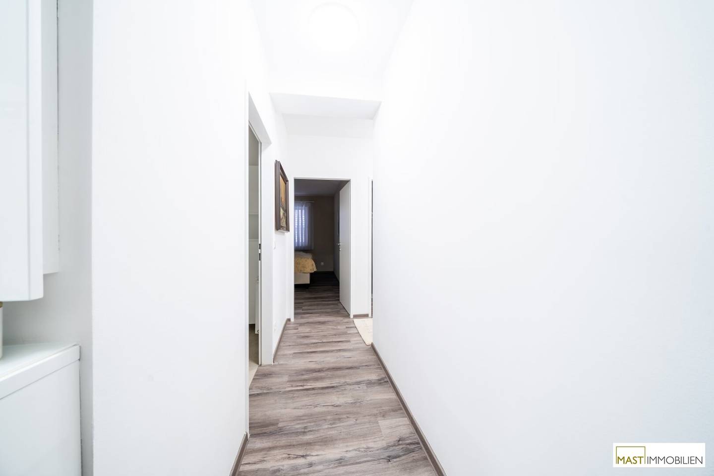 Wohnung mit großzügigem Garten und Westterrasse