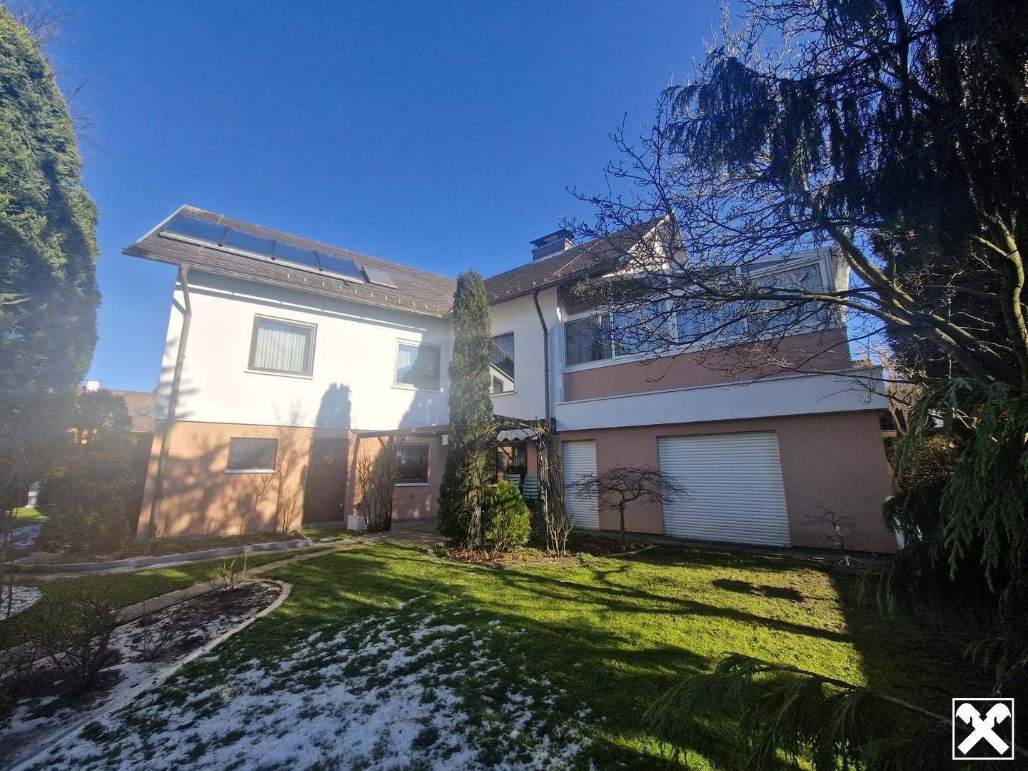 Einfamilienhaus in Würnitz mit Indoorpool, Sauna & Wintergarten