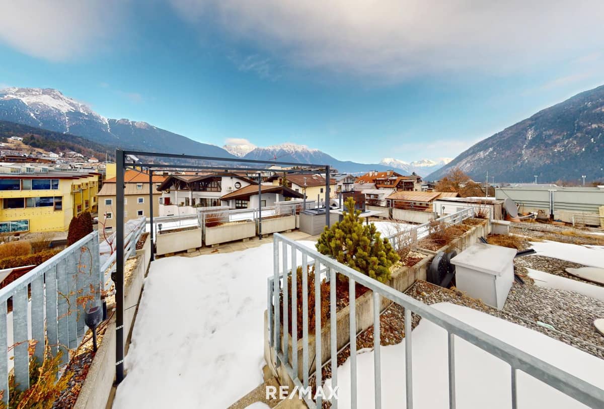 Helle moderne 4-Zimmer-Wohnung mit Dachterrasse im Zentrum von Imst