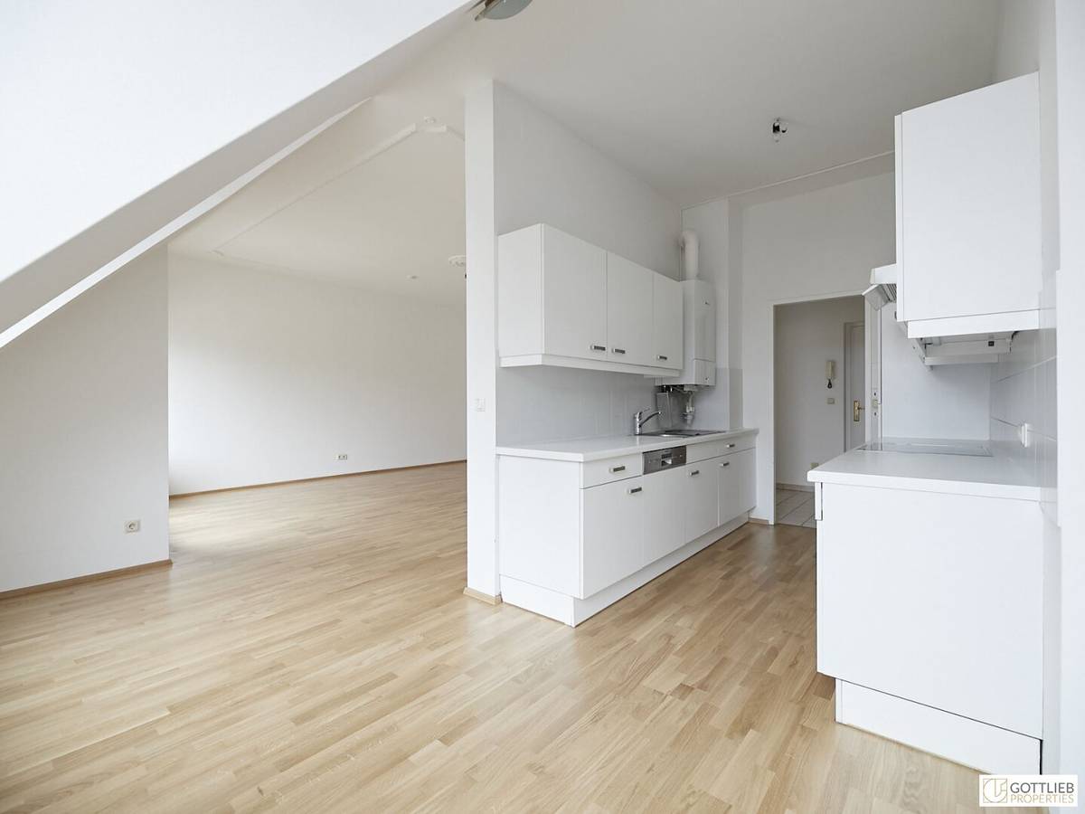 Helle 3-Zimmer-Wohnung am Rathausplatz in Klosterneuburg mit Südloggia