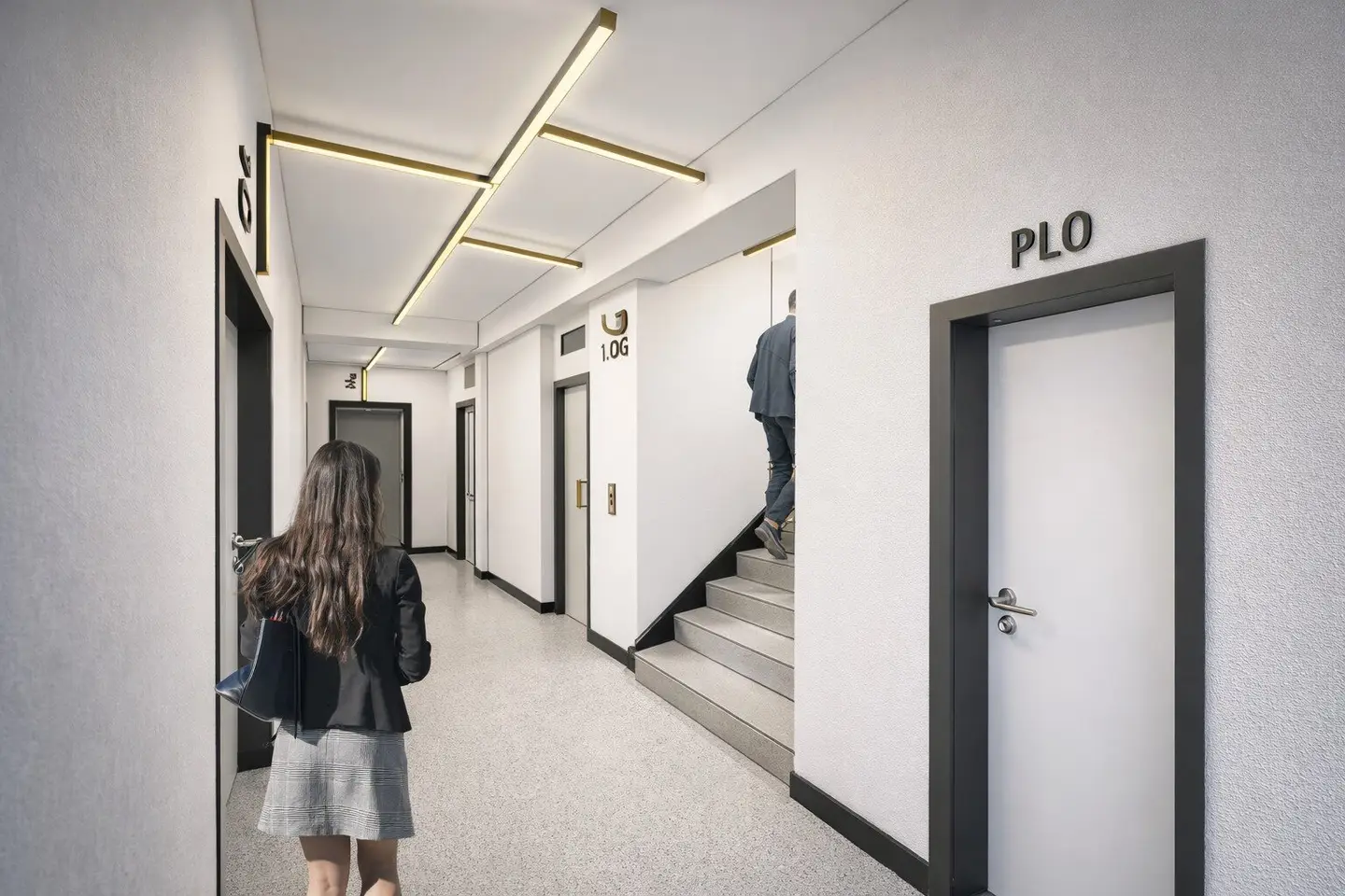 Renovated first occupancy apartment with lift