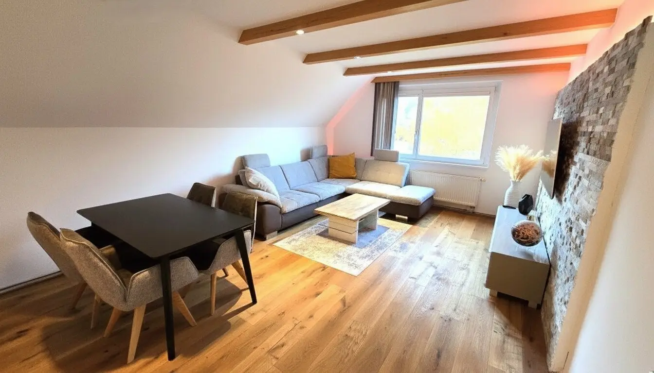 Top floor apartment with green view Föhrenberge