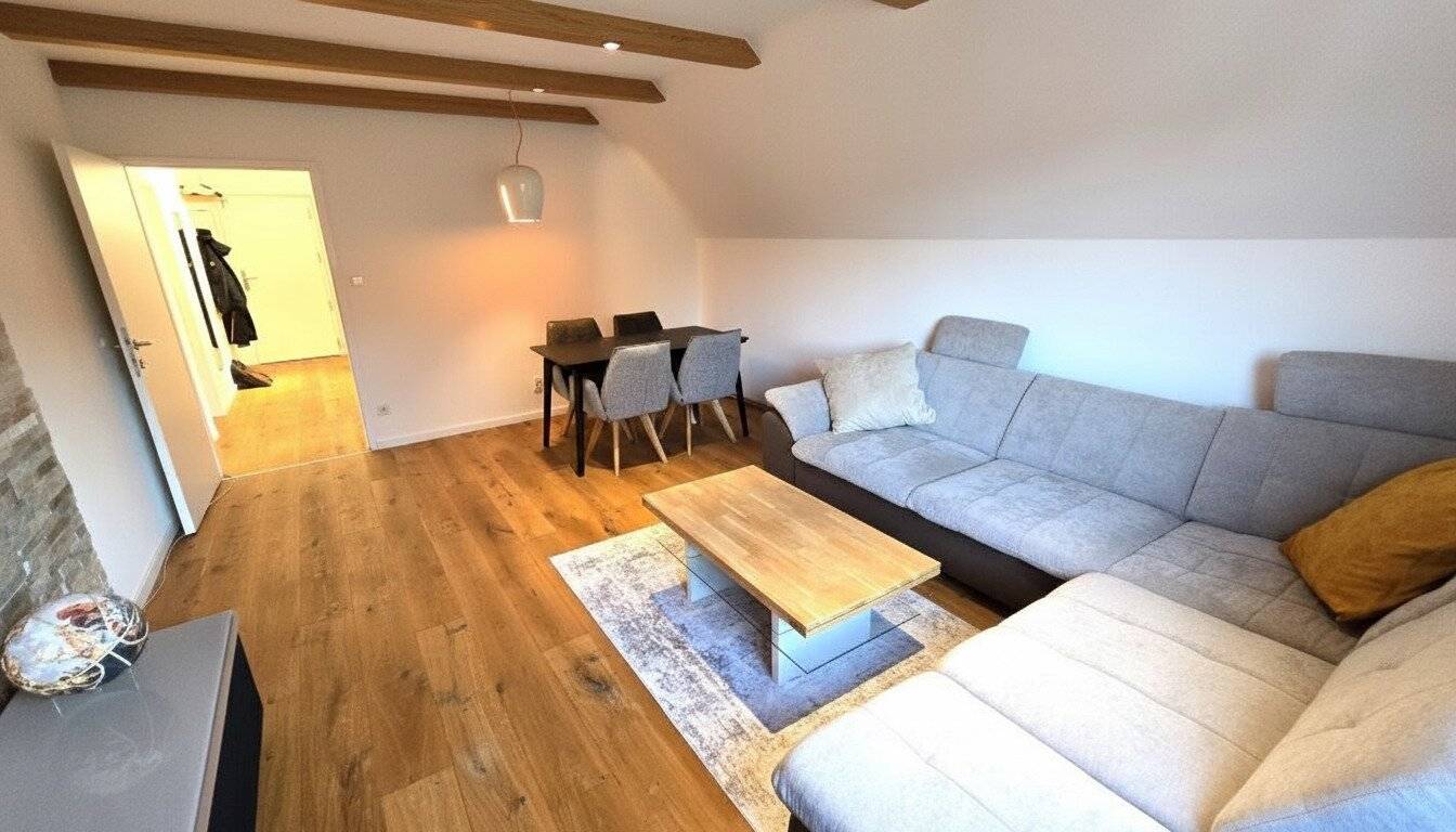 Dachgeschosswohnung mit Grünblick Föhrenberge