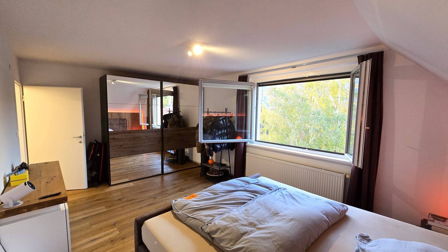Dachgeschosswohnung mit Grünblick Föhrenberge