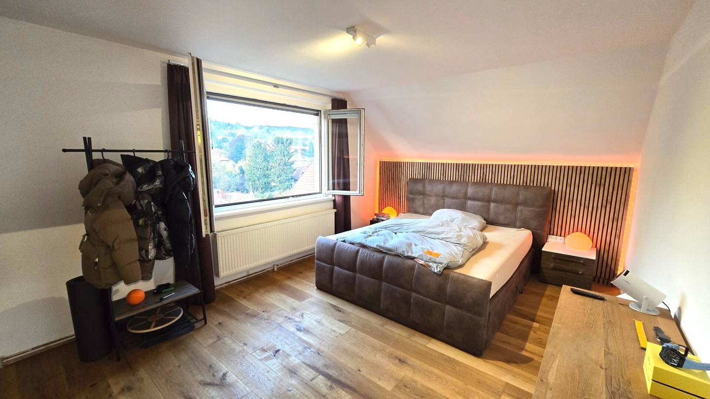 Dachgeschosswohnung mit Grünblick Föhrenberge