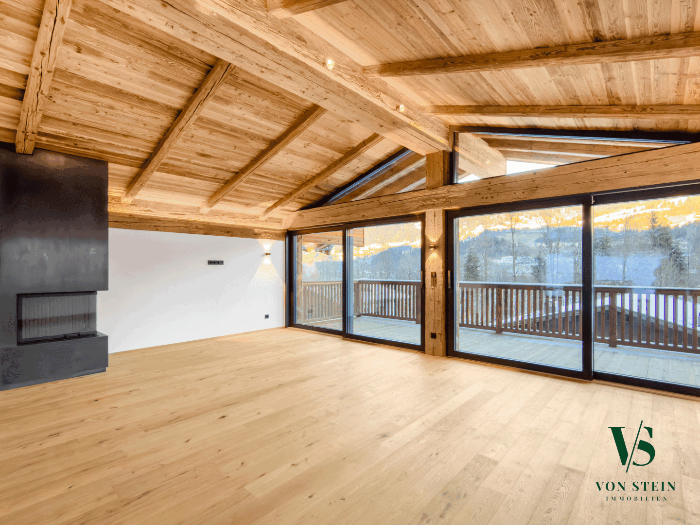 Chalet in Kitzbühel: Neubau mit Panoramablick, privatem Wellness