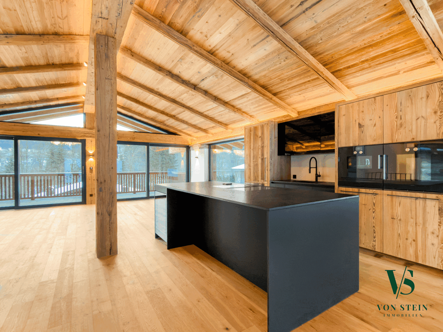 Chalet in Kitzbühel: Neubau mit Panoramablick, privatem Wellness